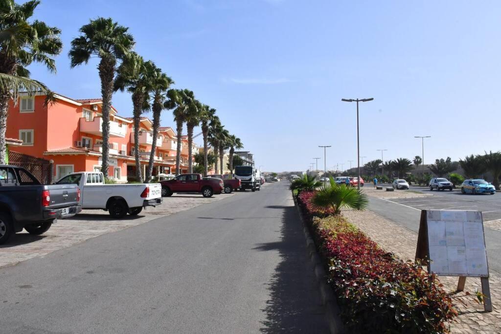 Kyaala Djadsal Moradias Pool&Sea Apartment Санта Мария Екстериор снимка