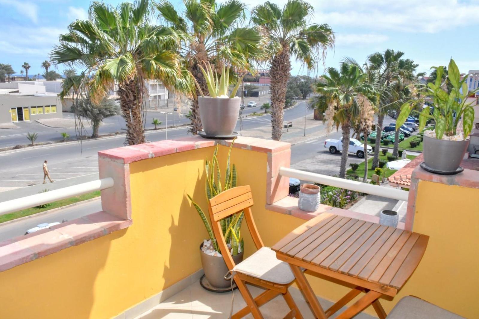 Kyaala Djadsal Moradias Pool&Sea Apartment Санта Мария Екстериор снимка